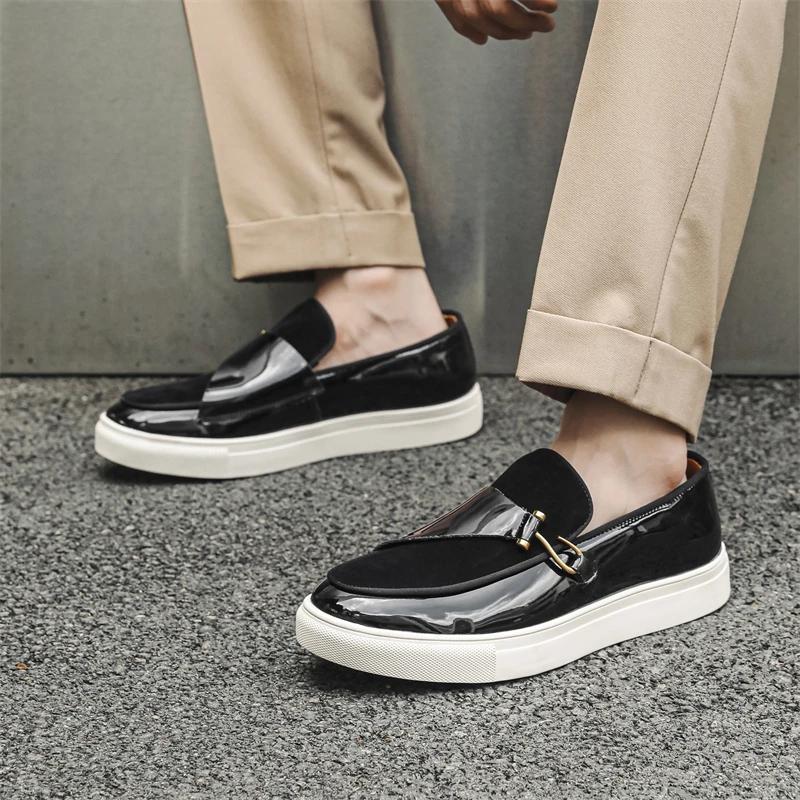 Fashion New Handmade Mens Casual Shoes Leisure Slip On Shoes Fashion Outdoor Sneakers Lightweight Comfy Man Loafers Breathable Moccasins