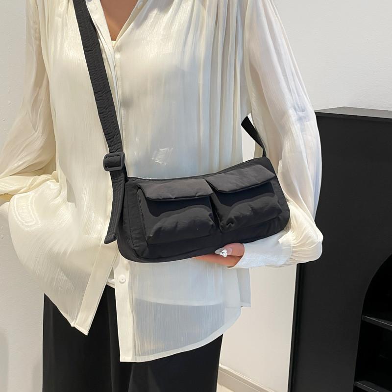 Casual Crossbody Bag For Daily Use With Multiple Pockets And Polyester Material