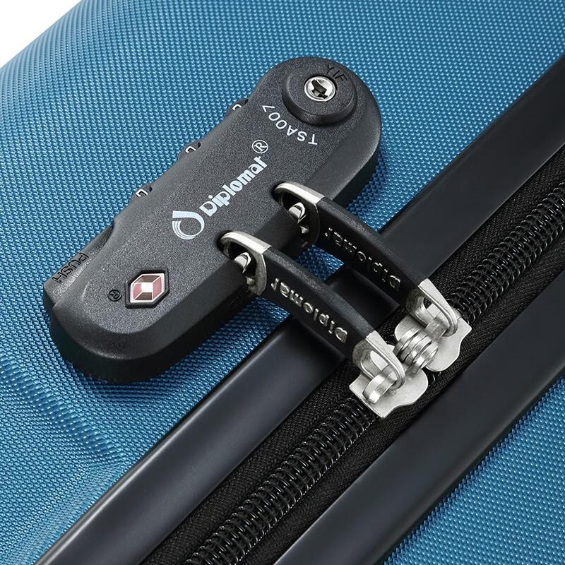 Diplomat HM-6702 Hardside Spinner Luggage