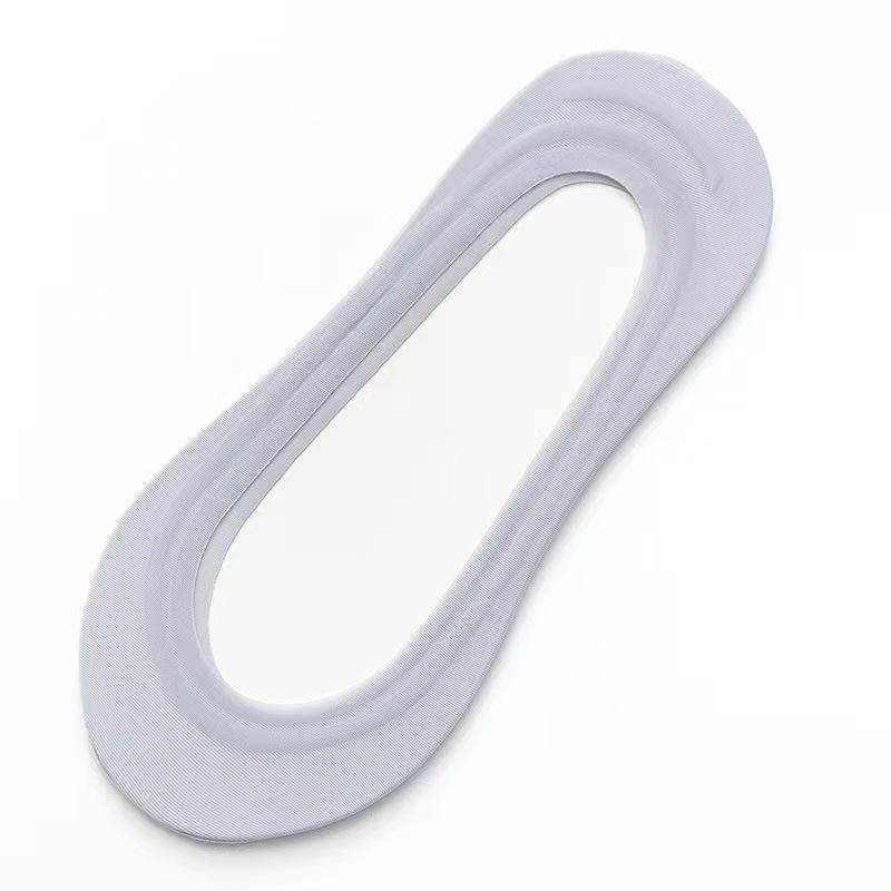 Plus Size 39-42 Women's Ice Silk Low-Cut Boat Socks: Summer Thin, Cotton Bottom, Silicone Non-Slip, Invisible.