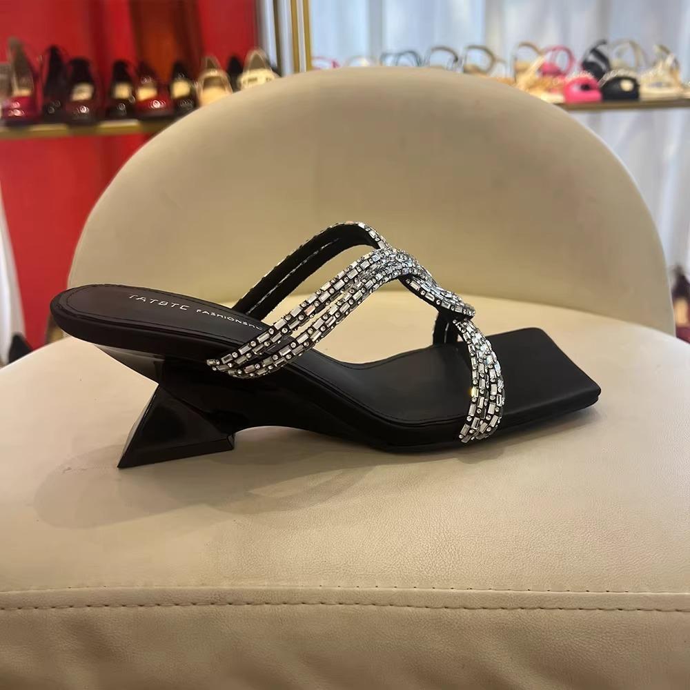 Fashion 2025 Summer New Open Toed Slippers for Women's Outerwear Square Head Water Diamond Cross Straight Strap Cool Dragging High Heels