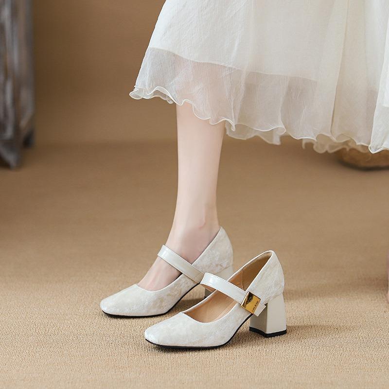 French Style Is Not Tired of Feet, Square Head Highheeled Mary Jane Shoes, Women's Skirt with Thick Heel and Light Mouth Single Shoes, New Models.