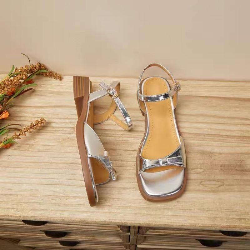 Fashion Bow shaped buckle strap sandals for women with flat soles and thick heels. 2025 Summer New Versatile Fashion Gold Silver