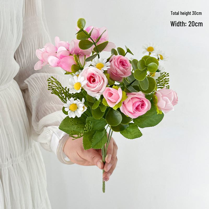 

Свадебный букет из ромашек, гортензий и маргариток: Искусственные цветы для фотографии и декора