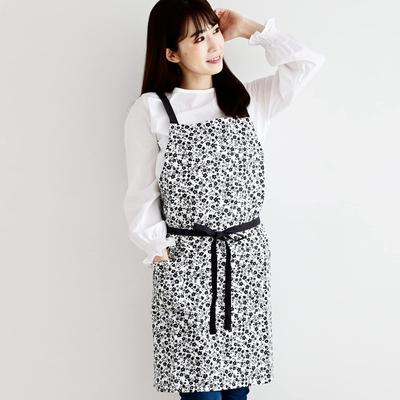 Rep (Rep) Women's Nordic Apron with 2 Pockets Floral Pattern Stylish Length 73cm (Abitual Valletta) Black BK 540770-MAIL Present