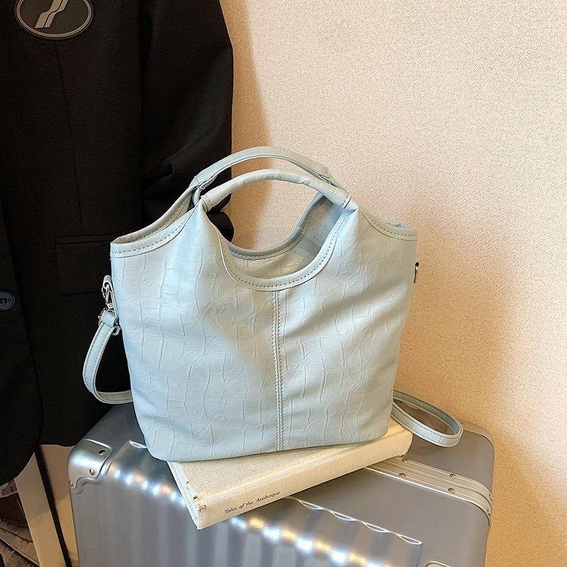 New Handbag Women's High-end Fashion Versatile Shoulder Bag Large-capacity Messenger Bucket Bag