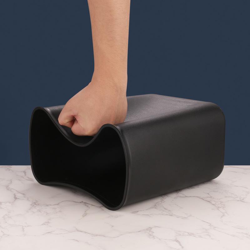 Thickened Square Plastic Wastebasket for Hotel Rooms, Bathrooms, and Restaurants
