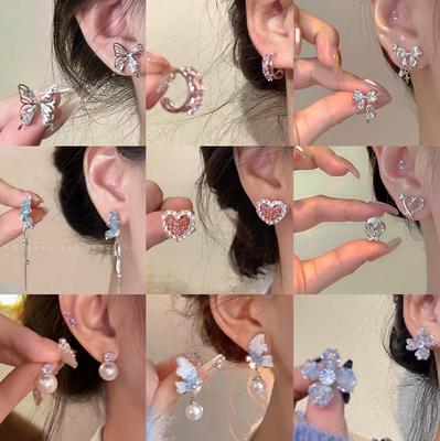 S925 Silver Needle Pearl Flower Stud Earrings - High-End Retro Jewelry for Autumn/Winter