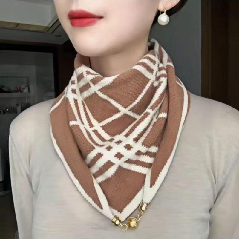 Elegant Women's Knitted Magnetic Buckle Triangle Scarf and Neck Warmer