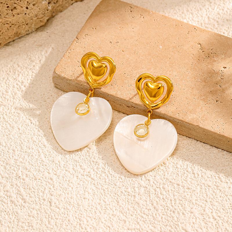 INS Style Natural Shell Heart Earrings Minimalist Luxury 18K Gold Stud Earrings Premium Tarnish Free Ear Jewelry