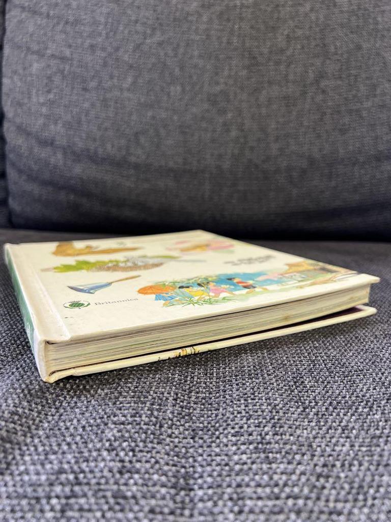 [USED] Britannica Children's Encyclopedia English Picture Books Volume 2, B, 1970, Children's Books