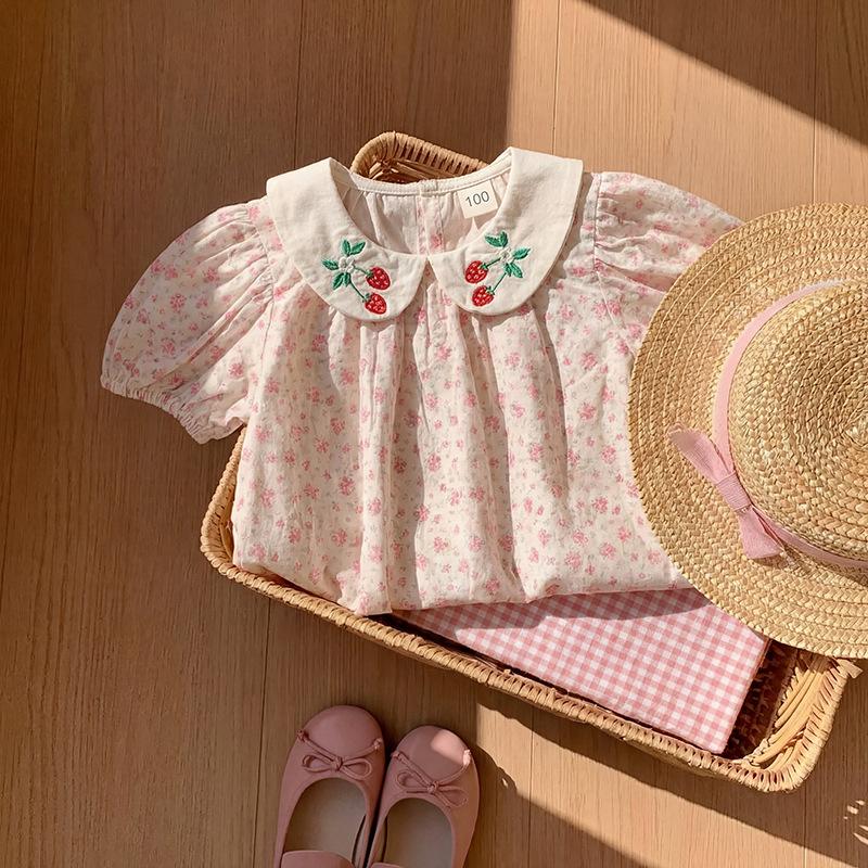 Süßes Peter-Pan-Kragen Blumen-Mädchenkleid Sommer Puffärmel Prinzessin Baumwollkleid Stilvolle Kinderkleidung