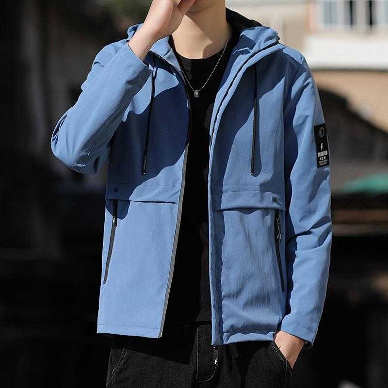 Men's Hooded Windbreaker Jacket Lightweight Zipper Pockets Casual Outdoor Coat