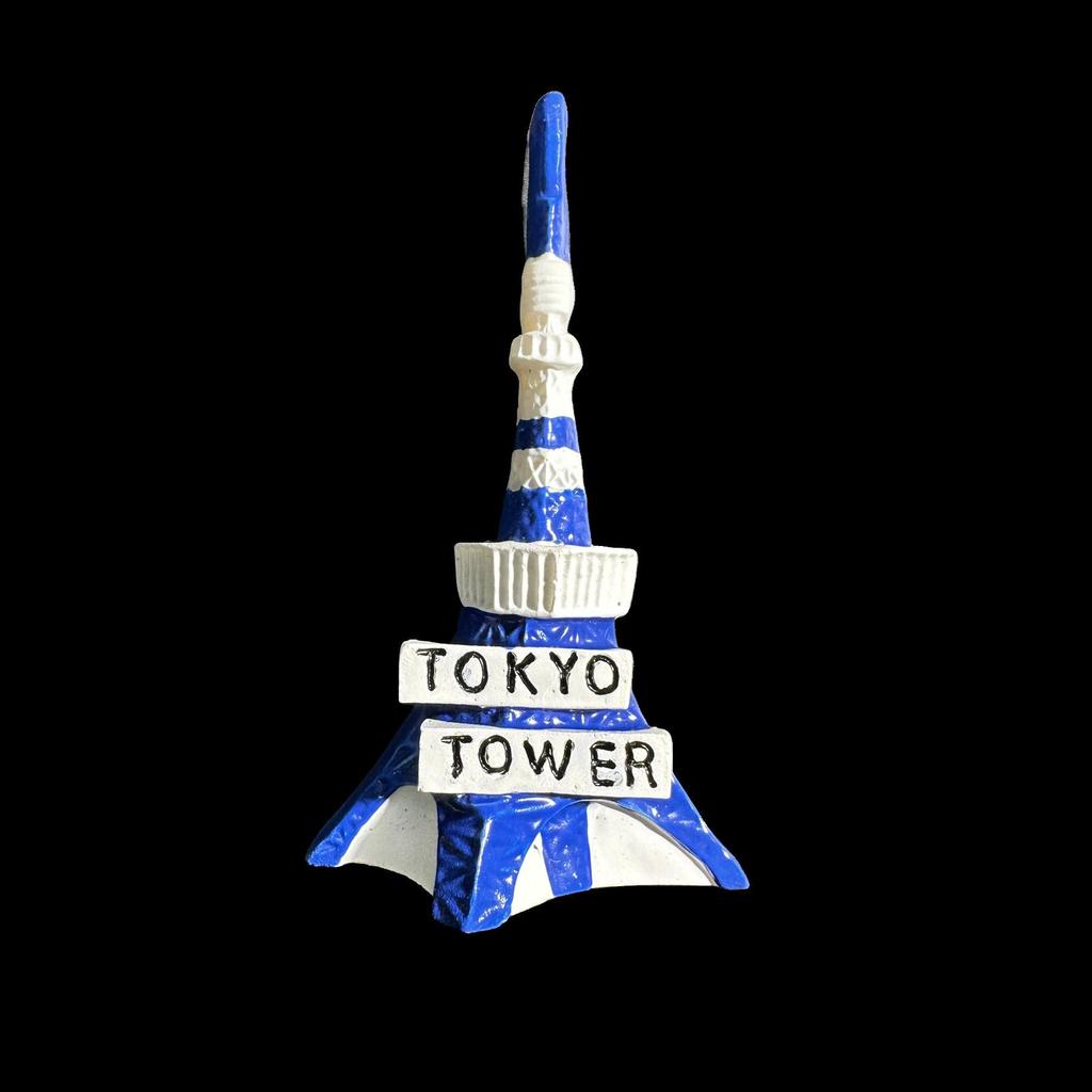 Mezinárodní kolekce pryskyřičných magnetů na lednici: Maďarsko, Dubaj, Thajsko, Polsko, Egypt, Itálie, Austrálie, Německo, Španělsko, Belgie