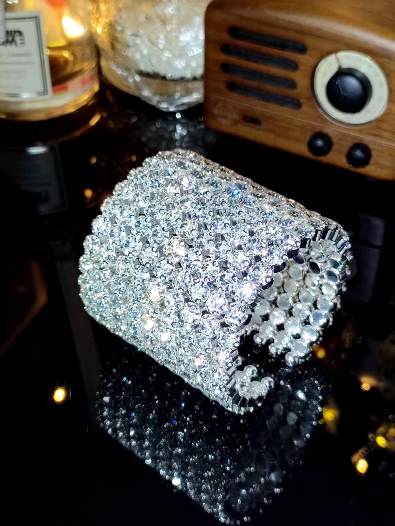 

Корейский стиль сверкающий стразами свадебный браслет: Кристальный эластичный браслет в четыре ряда K9