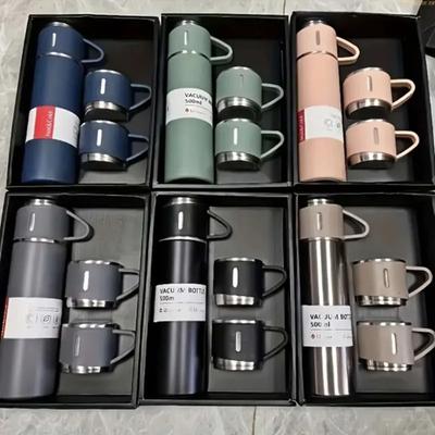 Insulated Stainless Steel Water Bottle Free-Leakproof Ideal For Travel And Outdoor Activities Gift Box Included YLE025