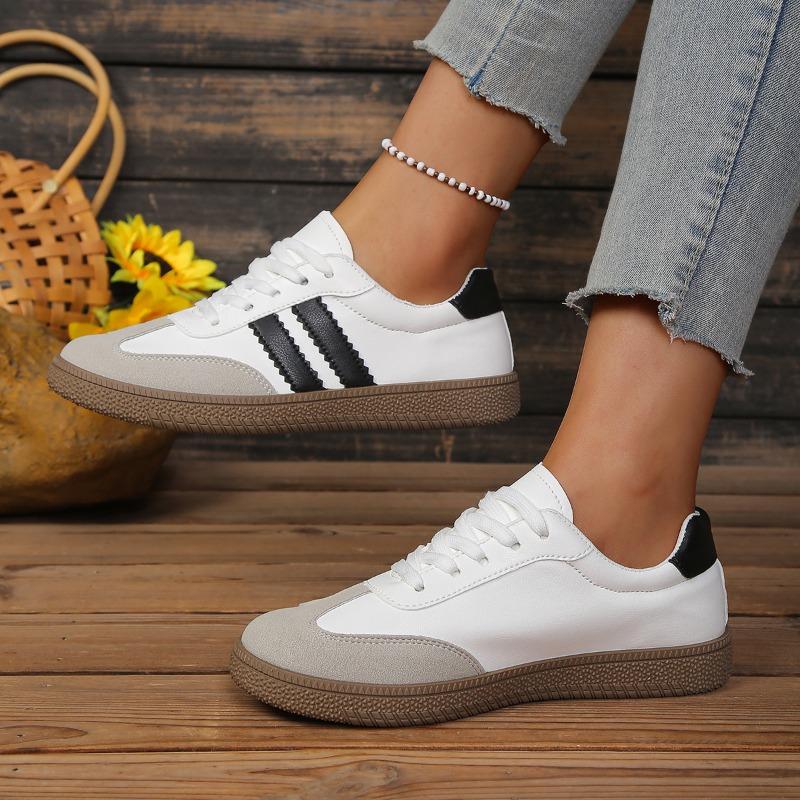 Women's Spring Flat Lightweight Color-Blocked Retro Casual Sports Board Shoes, Training Style White Footwear.