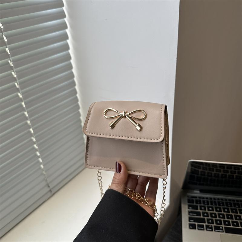 Beautiful exquisite mini square bag summer new solid color bow chain shoulder messenger bag women