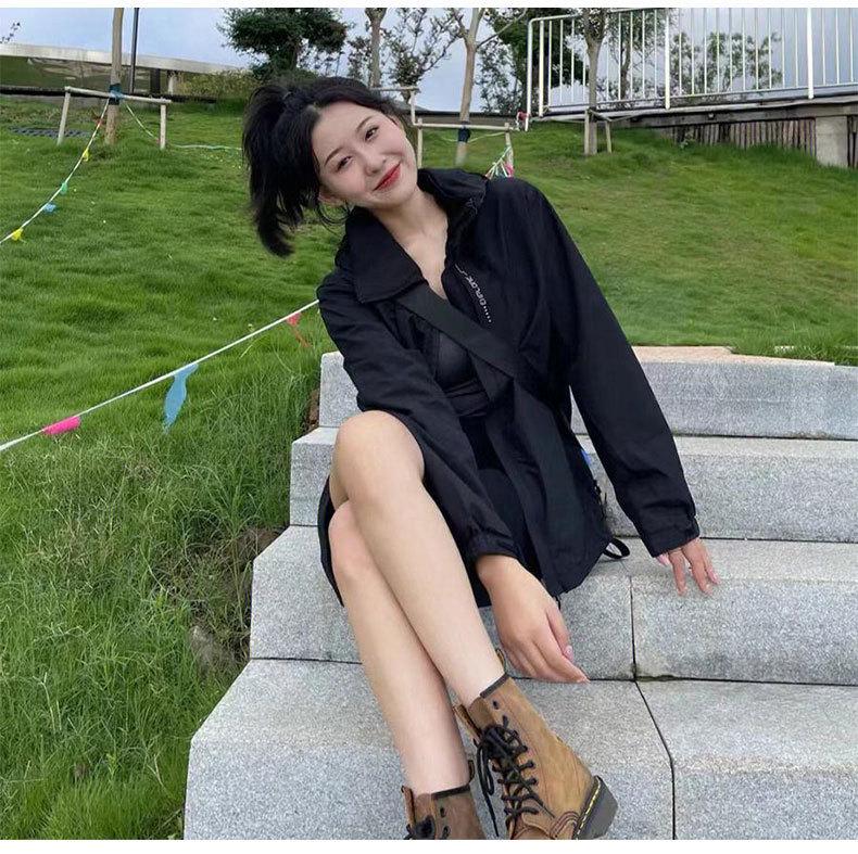 Women's NASA Windbreaker Jacket: Trendy, Lightweight, Detachable 3-in-1 for Spring, Autumn, and Winter. Suitable for Mountaineering.