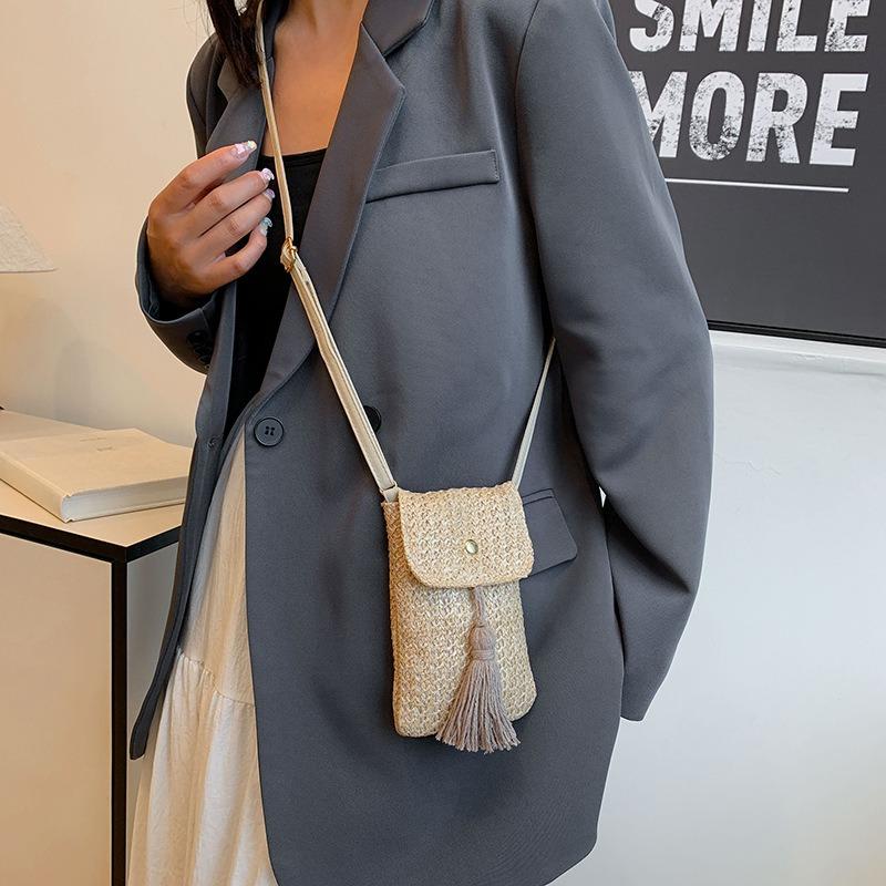 Spring and summer new trendy and beautiful casual retro straw woven small bag women's woven bag literary and artistic style small square bag