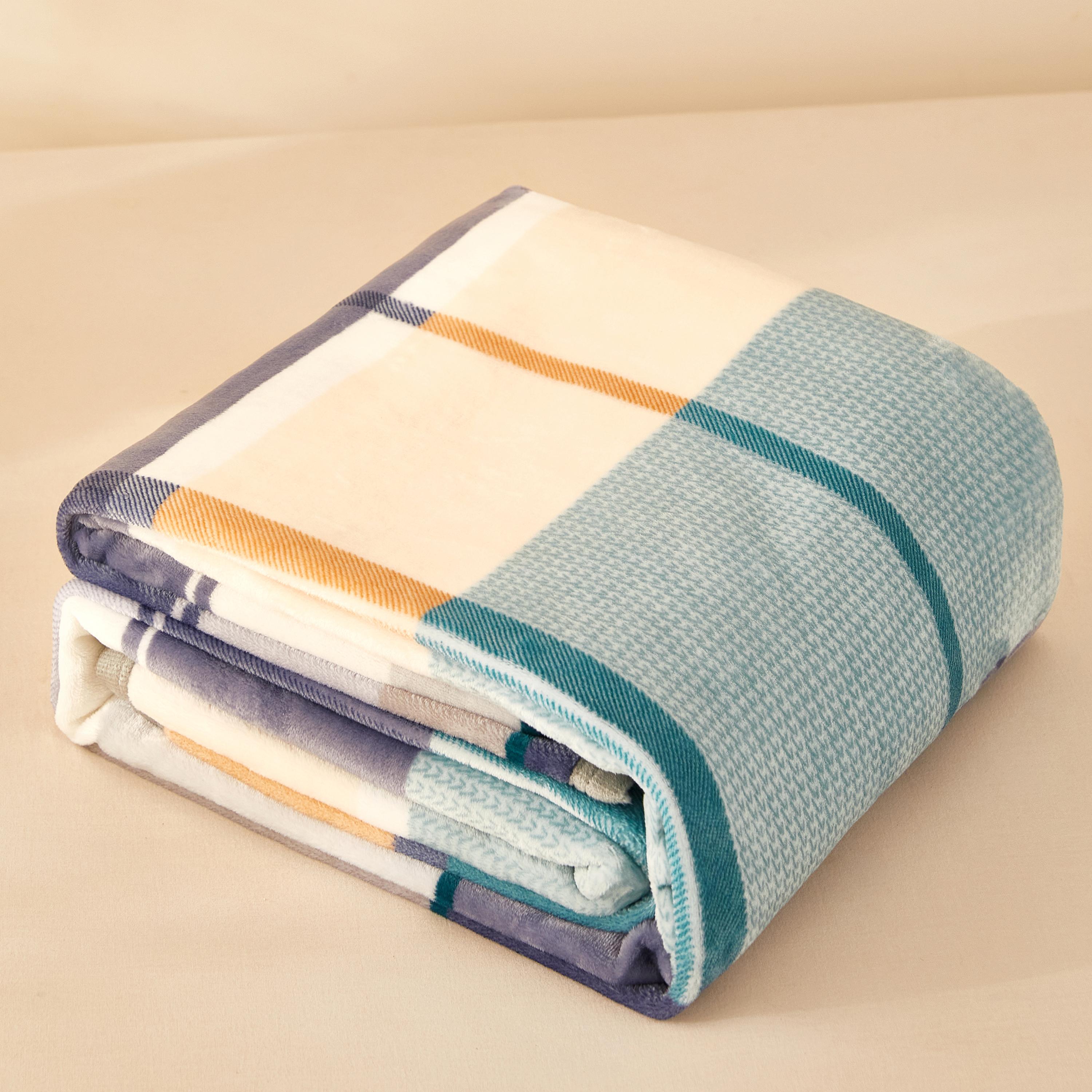 Двустороннее многофункциональное теплое одеяло из фланели повышенной толщины 150x200cm — фото 9