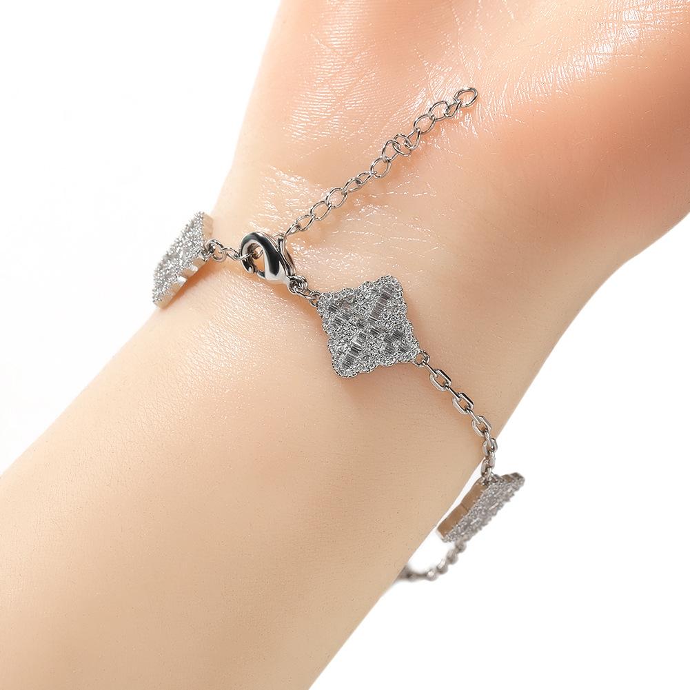 2026 Lucky Clover Bracelet Summer Women's Premium Gold Light Luxury Niche Diamond Cross-border Jewelry