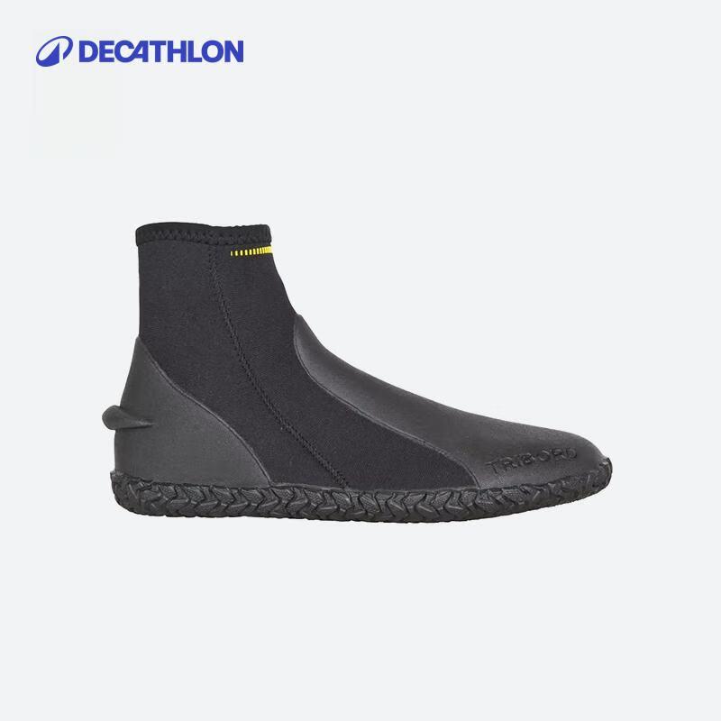 

Decathlon 3mm Diving Reef Shoes 36-37