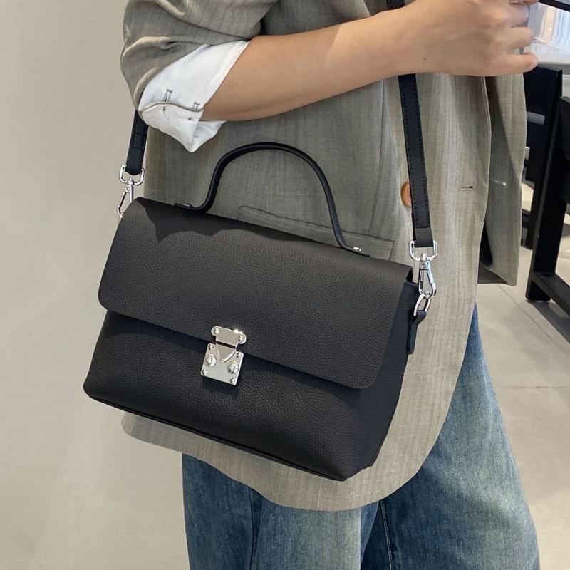 

Soft cowhide hand-held women s bag, multi compartment large capacity commuting shoulder bag, women s diagal messenger bag чёрный
