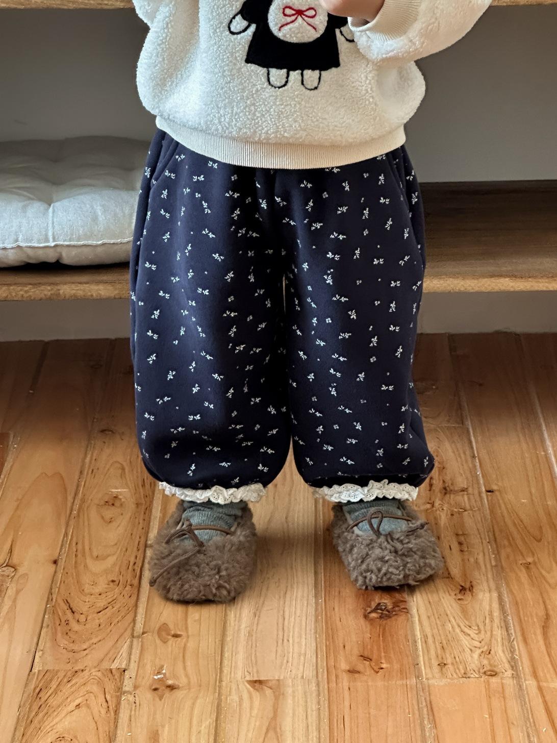 

Baby clothes thickened autumn and winter children s clothing new children s winter clothing girls wool sweater fleece set 110cm