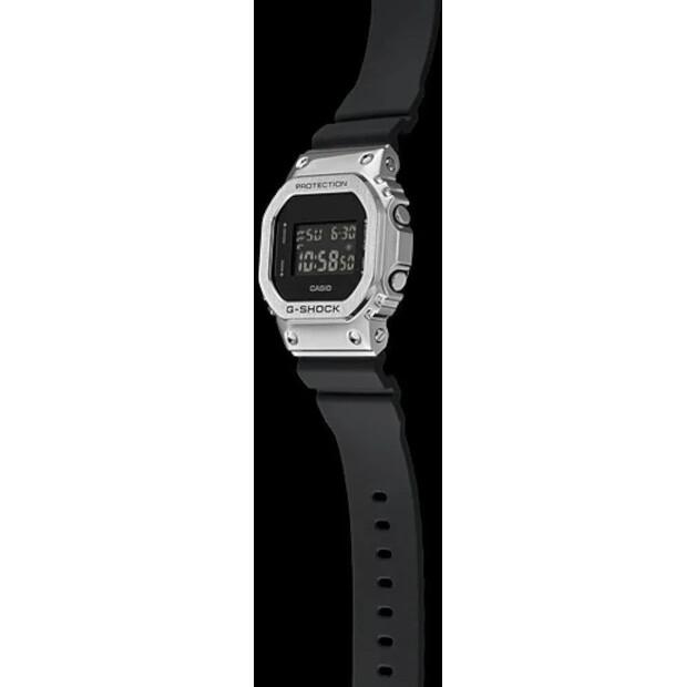 Часы Casio G-Shock GM-S5600-1ER