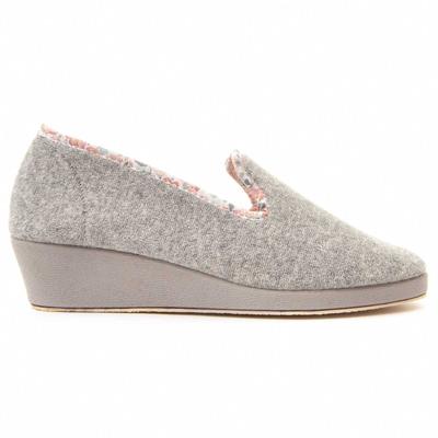 Γυναικεία παπούτσια – Γυναικείες παντόφλες