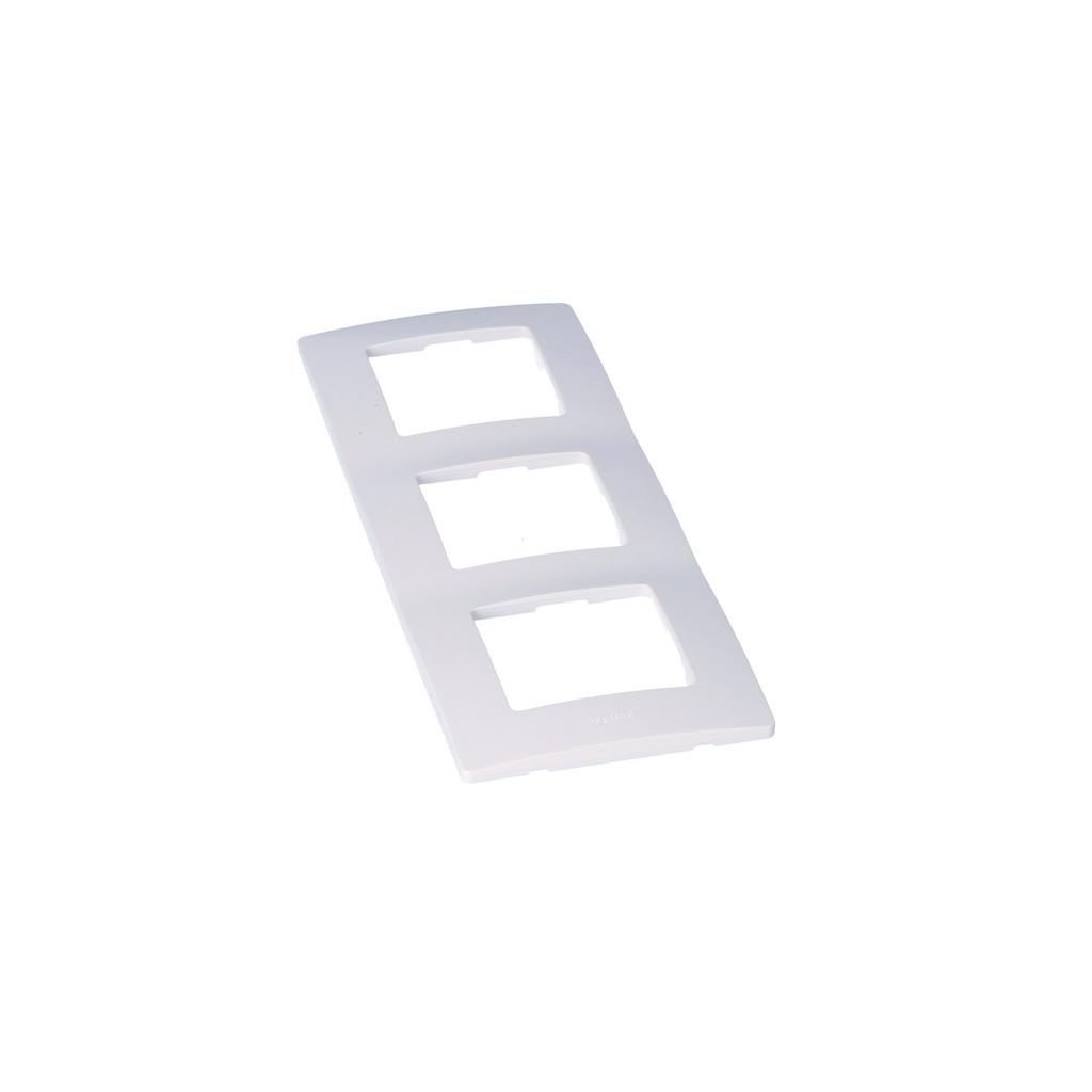 Niloe 3-gang White Frame