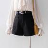 Gonne e pantaloni da donna – Pantaloncini