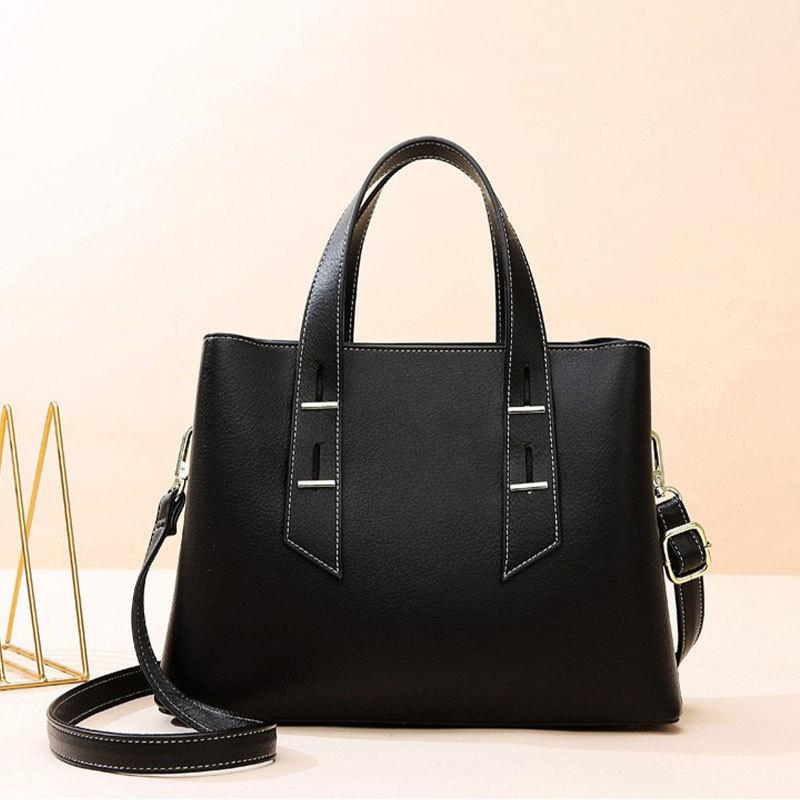 New Minimalist Handbag for Women's Commuting, Large Capacity Tote Bag, Fashionable and High-end Women's Shoulder Bag