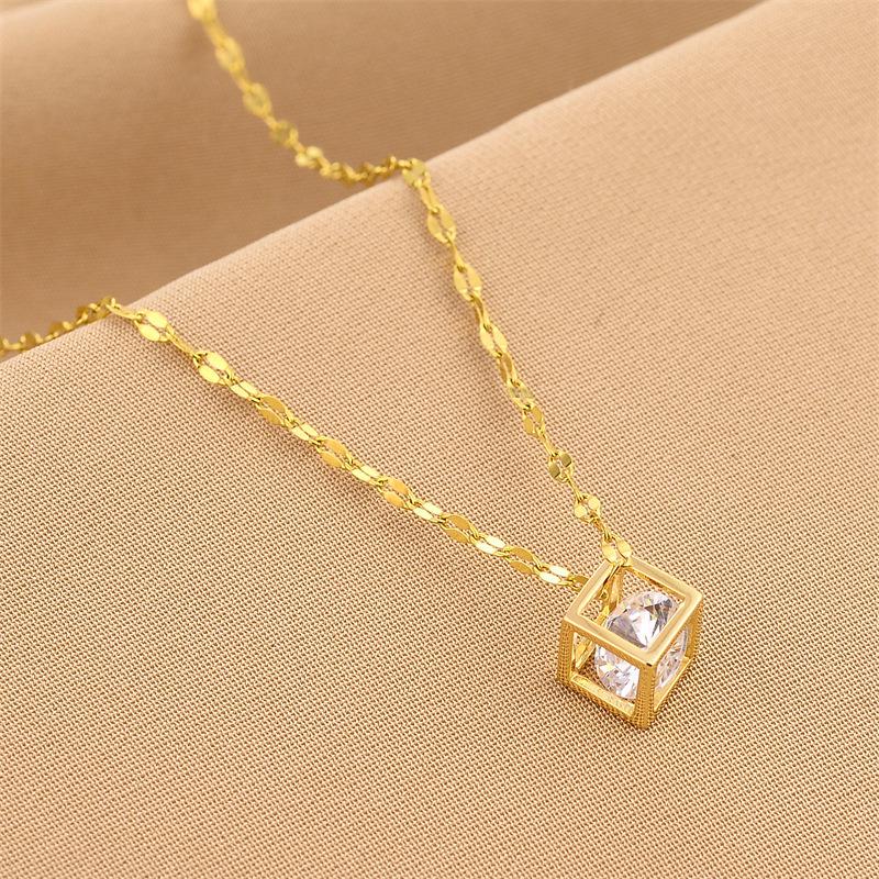 Korean Zircon Crystal Hollow Square Necklace for Women Stainless Steel Square Pendant Necklace Fashion Clavicle Chain Jewelry