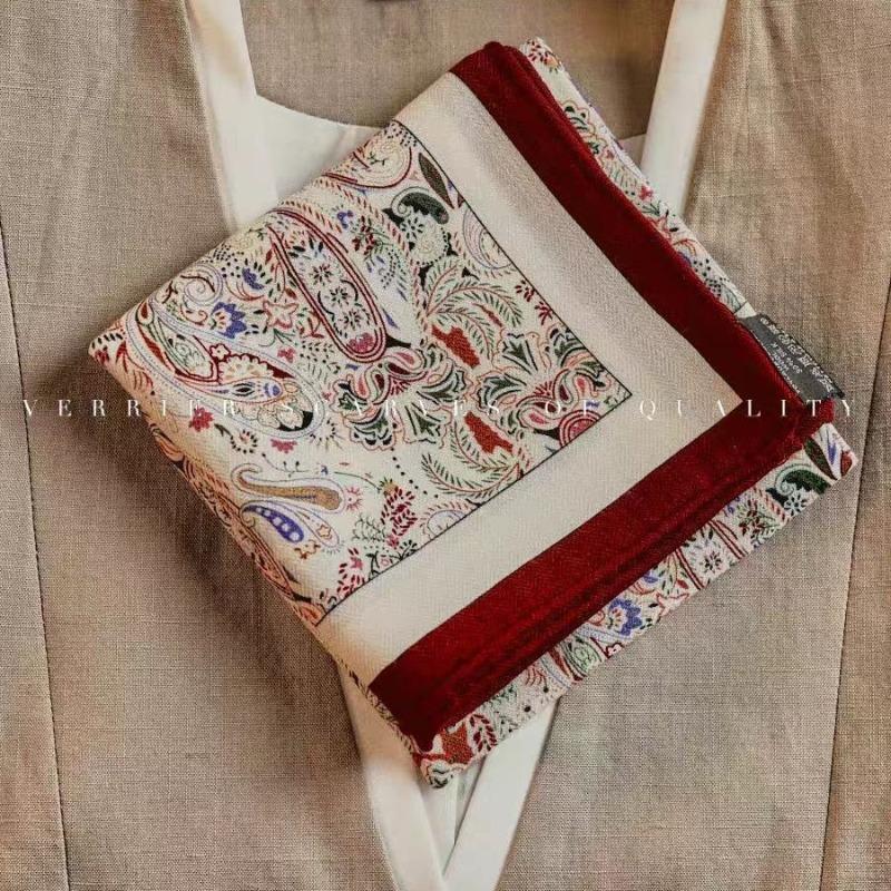 Romantic Cashew Nut Flower Old Money Wind Silk Wool Scarf Women's Autumn and Winter Silk Wool Silk Scarf High-end Neck Square Scarf 65