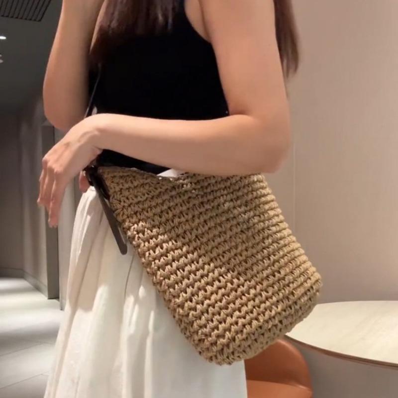 Czysto ręcznie pleciona torba plażowa podróżna, nowa letnia super modna wszechstronna torba na ramię crossbody w kształcie wiadra na wakacje