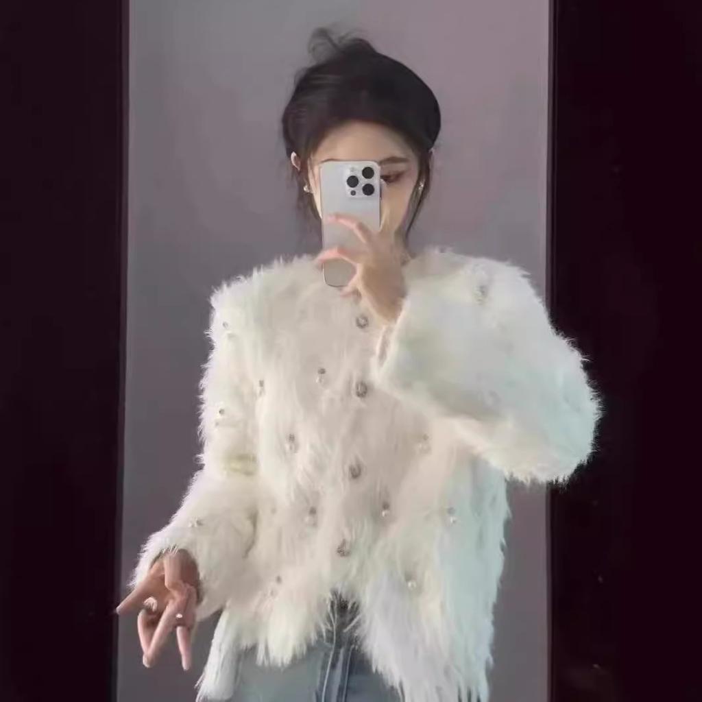 Autumn and winter new Xiaoxiangfeng soft waxy knitted cardigan jacket women's clothing lazy wind short sweater jacket women