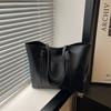 Street Style Large Pu Tote Bag For Women With Magnetic Closure And Inner Phone Pocket