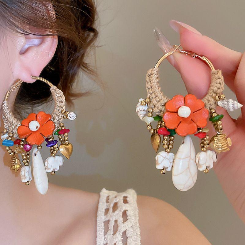 Silver Needle Round Resin Rattan Woven Earrings - Light Luxury High-End Studs, Fashionable Temperament Design