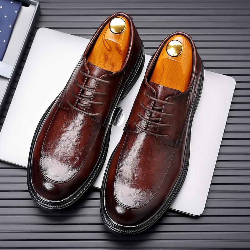 Fashion High End Brand Handmade Sole Men's Leather Casual Shoes Fashionable New Office Commuting Men's Driving Shoes Outdoor Brown