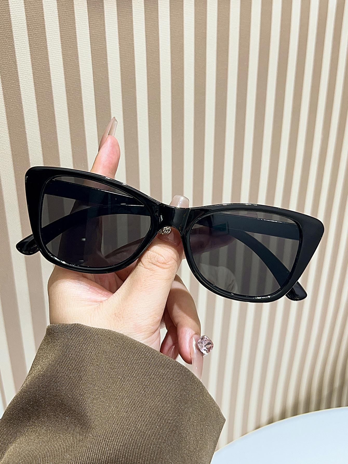 1Pc Women s Retro Cat-Eye Sunglasses Black Glasses Simple Trendy Design Suitable for Outdoor, Driving, Vacation