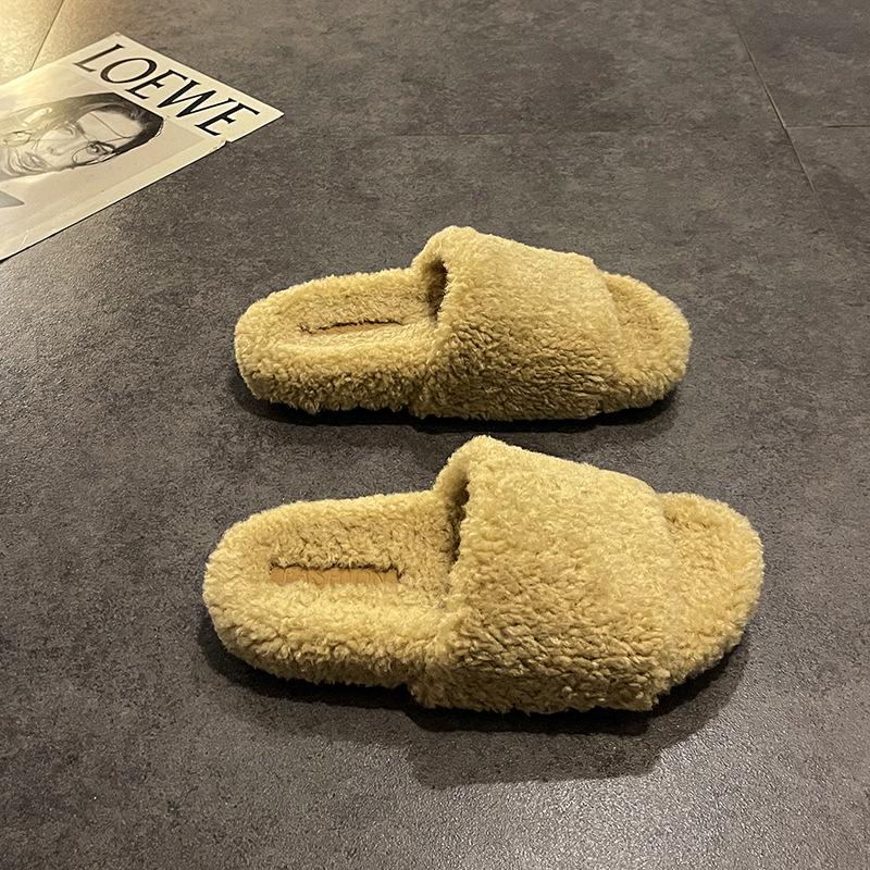 Solid color versatile plush plush drag women's shoes, new models in summer 2025, comfortable home slippers that can be worn outside