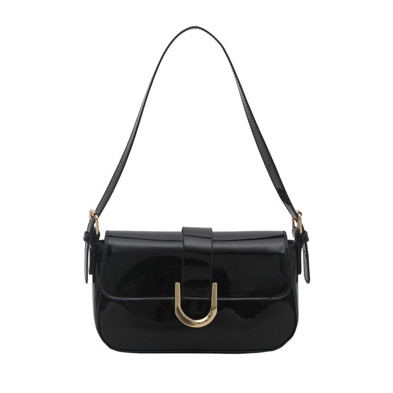 Bag Women's New Retro Red Horseshoe Buckle Fashionable Portable Underarm Bag Shoulder Messenger Bag Versatile