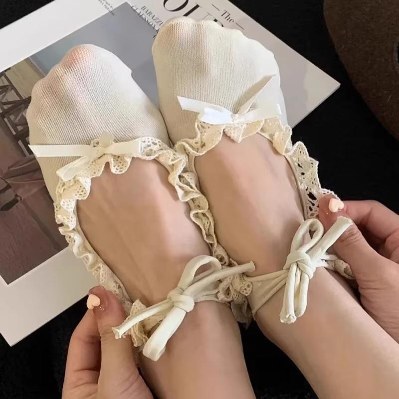 2Pairs Ripped Tie Straps Boat Sock Bowknot Japanese Kawaii Dance Socks Sweet Lolita Ballet Style Women Lace Tied Bow Short Socks