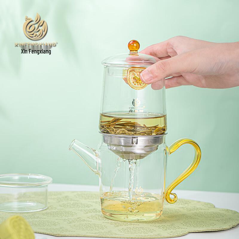 

Automatic Magnetic Kung Fu Glass Tea Set