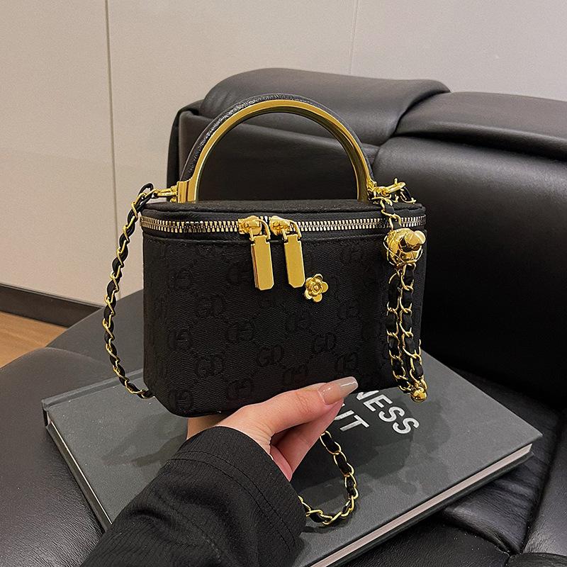 Shoulder bag Small daisy box bag Slack high-intelligence diamond chain Crossbody portable small square bag