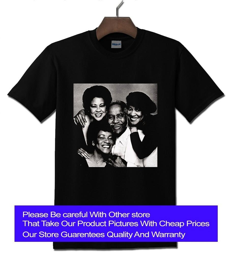 THE STAPLE SINGERS T-shirt New T shirt Mom Mother gift T shirt Classic tee