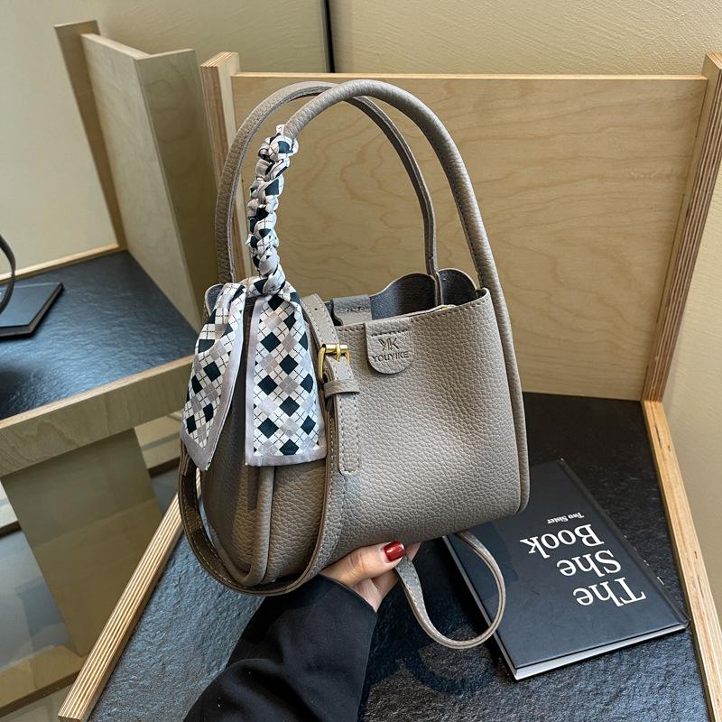 Bolsa Feminina Versátil Balde de Ombro/Transversal Primavera/Verão 2024