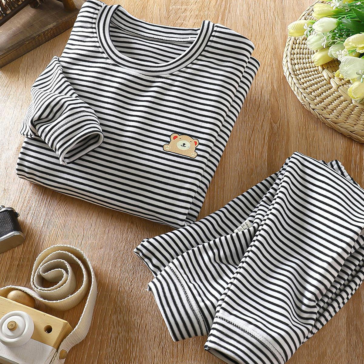 

Детская бархатная теплая и лихорадочная осенне-зимняя домашняя пижама 80cm